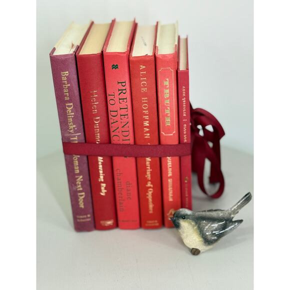 Vintage ombré effect red Decorative Book collection, red vintage books - Picture 3 of 6